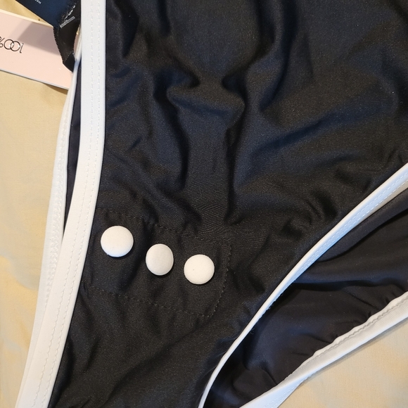 AQUA women's black bathingsuit bottom size: XL - Picture 10 of 15